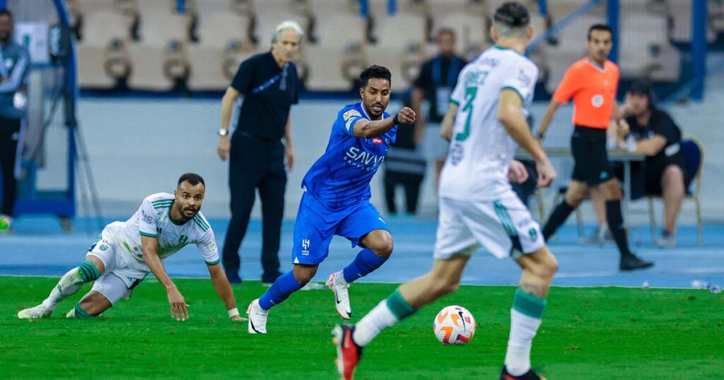 صورة سالم الدوسري من مباراة الهلال وأهلي جدة