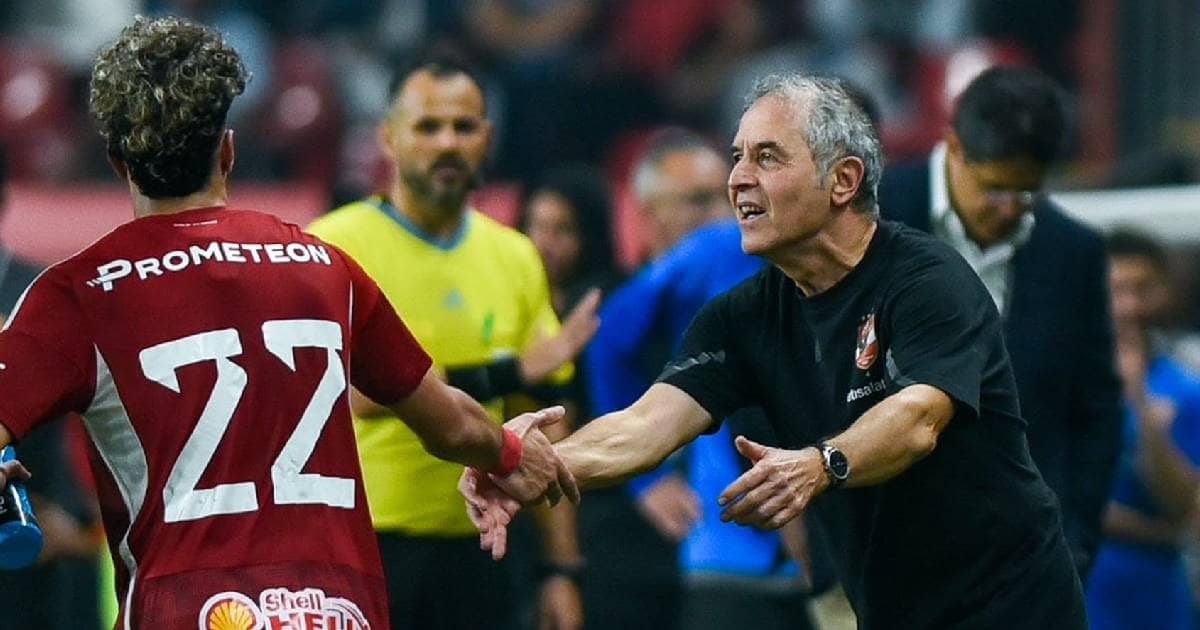 تحية مارسيل كولر لإمام عاشور