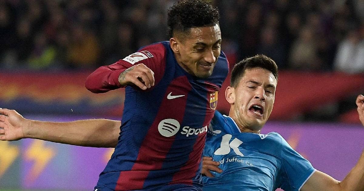 رافينها - صورة من مباراة برشلونة وألميريا