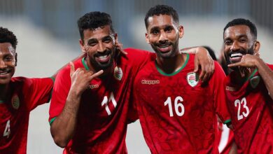 صورة من مباراة عمان والصين