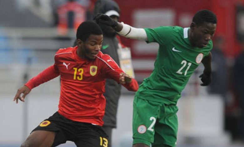 صورة من مباراة نيجيريا وأنغولا