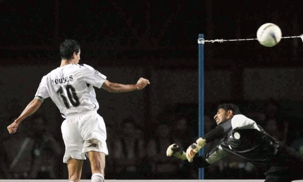 رأسية يونس محمود في شباك السعودية