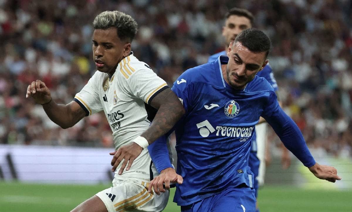 خوسيلو يقود ريال مدريد للفوز على خيتافي والانفراد بالصدارة