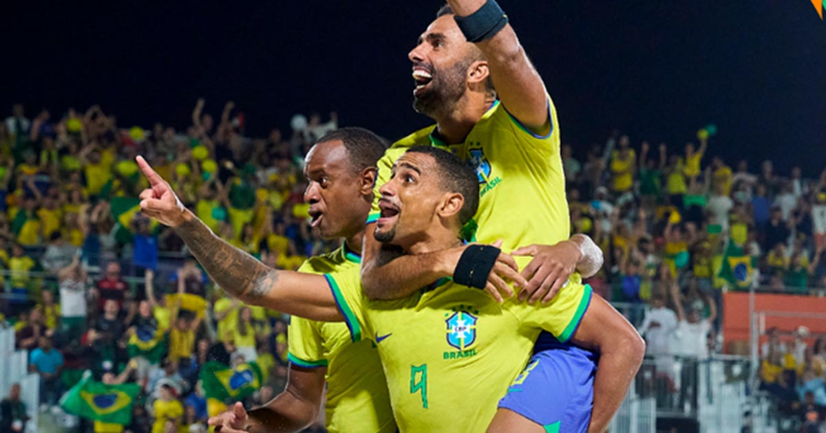 البرازيل تحقق لقب كأس العالم الشاطئية للمرة السادسة بفوزها على إيطاليا البرازيل تحقق لقب كأس العالم الشاطئية للمرة السادسة بفوزها على إيطاليا