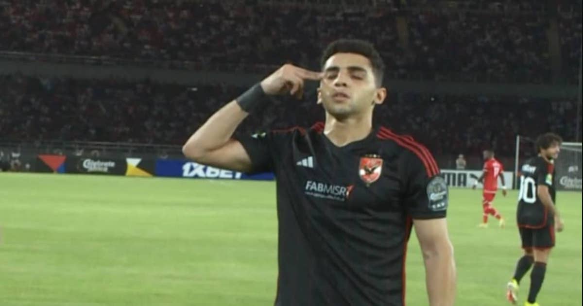 أحمد نبيل كوكا يحتفل بهدفه في مرمى سيمبا