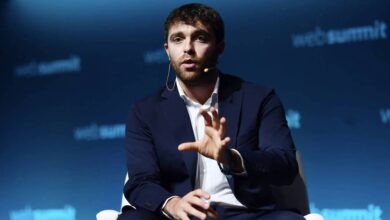 فابريزيو رومانو يسخر من الإعلامي المصري مهيب عبد الهادي