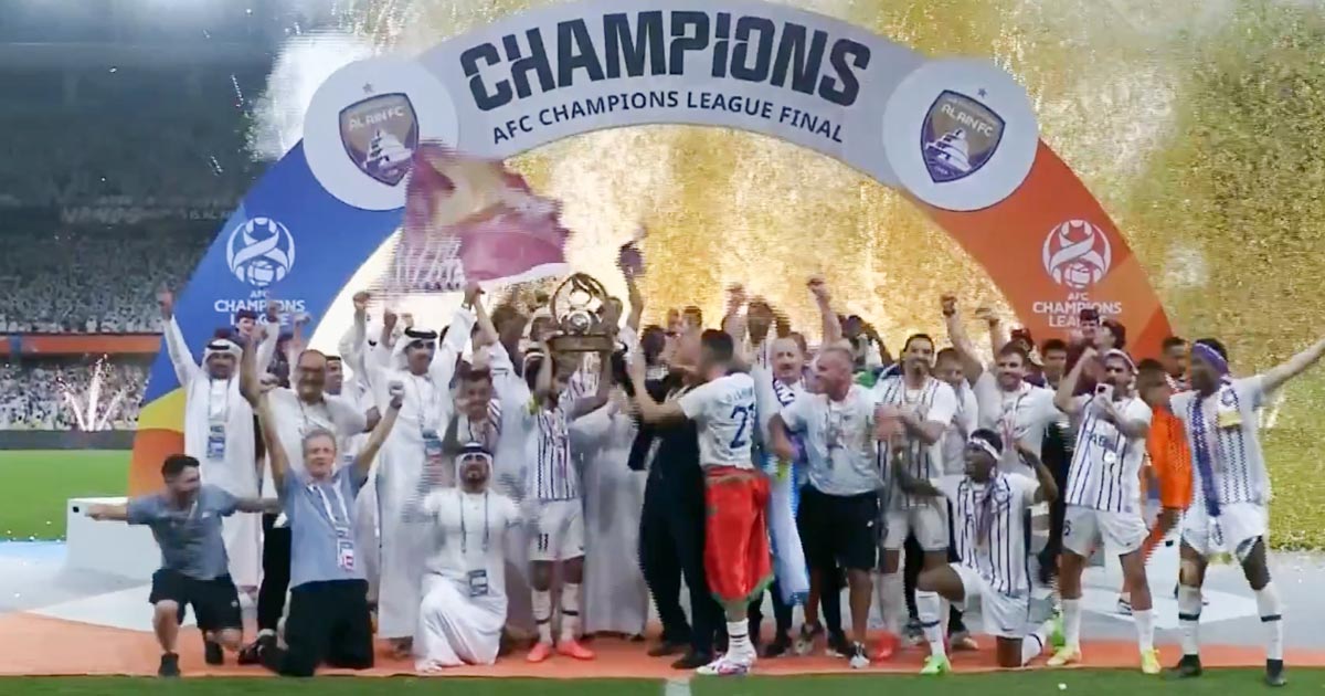 رحيمي يتوج العين بطلاً لدوري أبطال آسيا على حساب يوكوهاما رحيمي يتوج العين بطلاً لدوري أبطال آسيا على حساب يوكوهاما