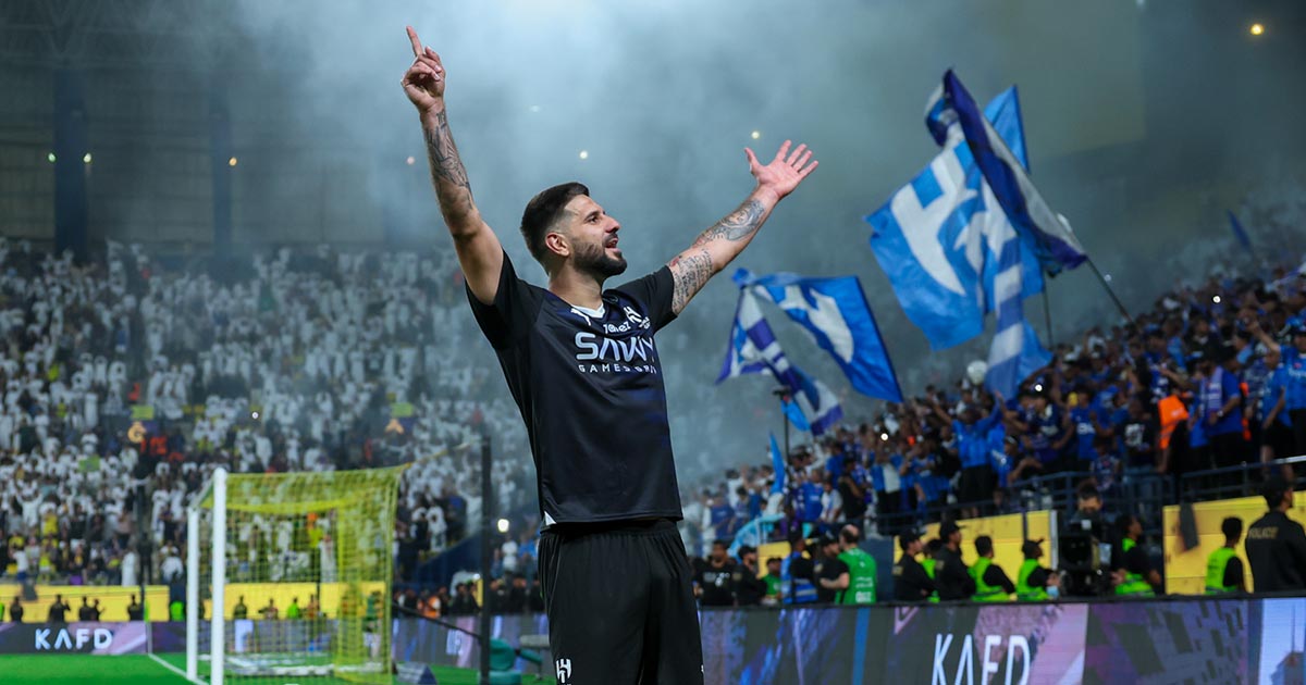 ميتروفيتش يحافظ على سجل الهلال المميز بتعادل مثير في أرض النصر