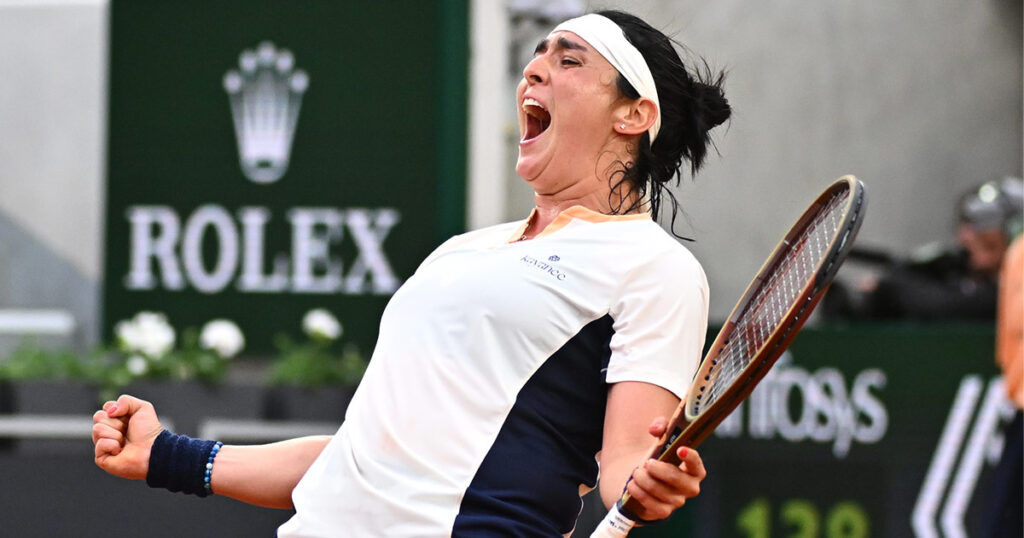 تنس.. أنس جابر تُزيح ليلى فرنانديز من طريقها في رولان غاروس